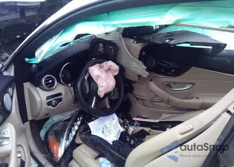 2017 Mercedes-Benz C 300 из США, поврежденный, VIN WDDWJ4JB8HF367273